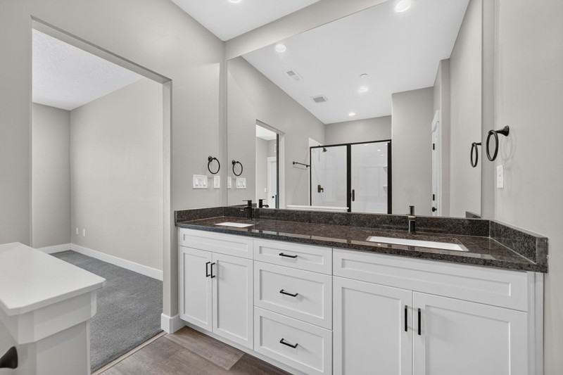 5091 W Daybreak Pkwy - Photo 2 of 39