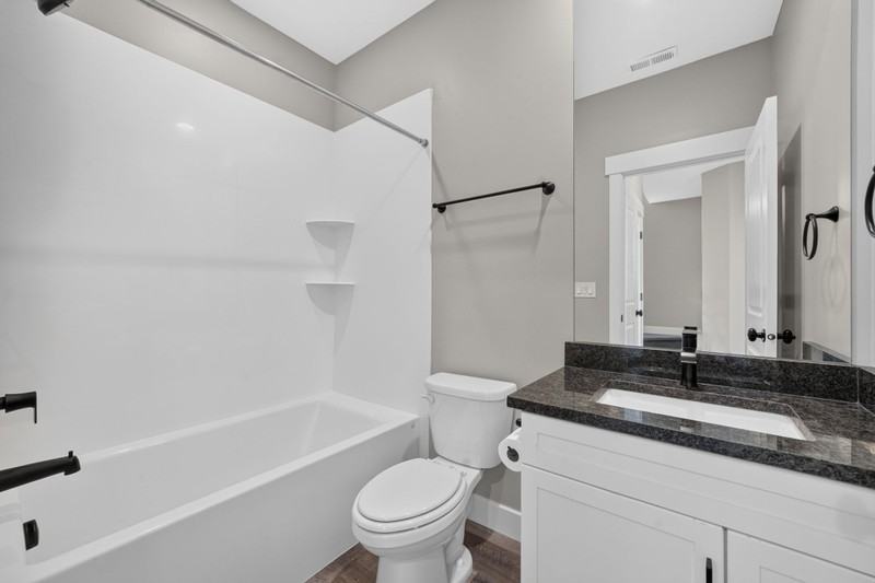 5091 W Daybreak Pkwy - Photo 3 of 39