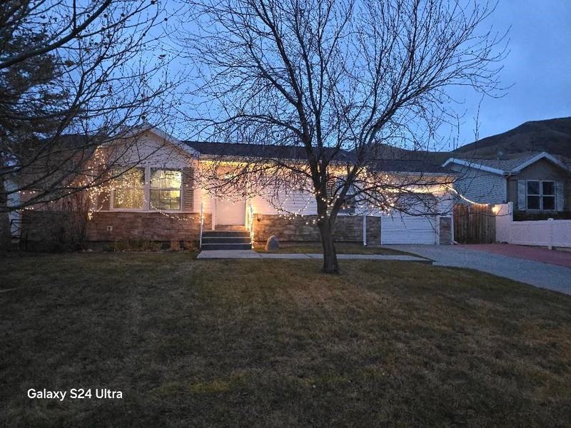 1031 Sw - Photo 2 of 6