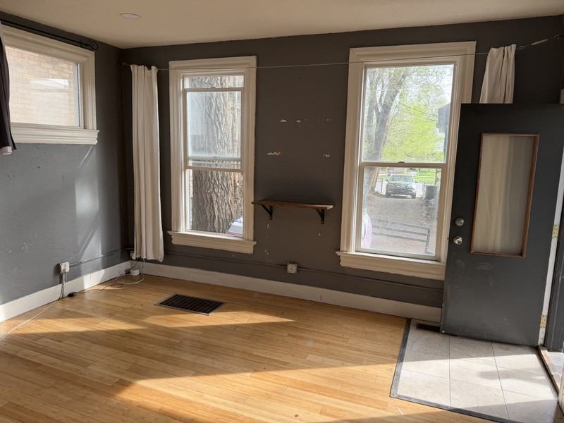 553 E St #3 - Photo 7 of 19