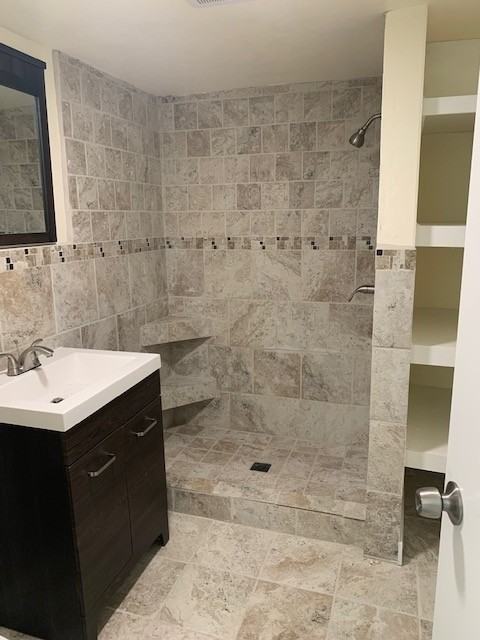 142 Es - Photo 5 of 9