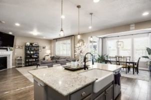 featured image of 12102 S Window Arch Ln