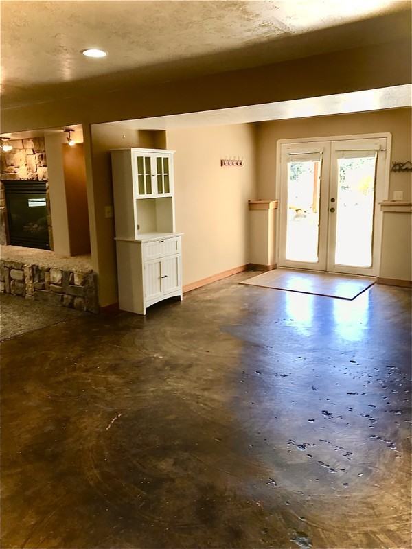 4835 Creekview Dr #2 - Photo 4 of 13