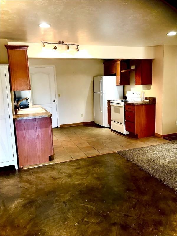 4835 Creekview Dr #2 - Photo 5 of 13