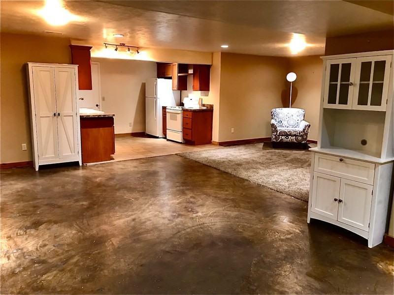 4835 Creekview Dr #2 - Photo 6 of 13