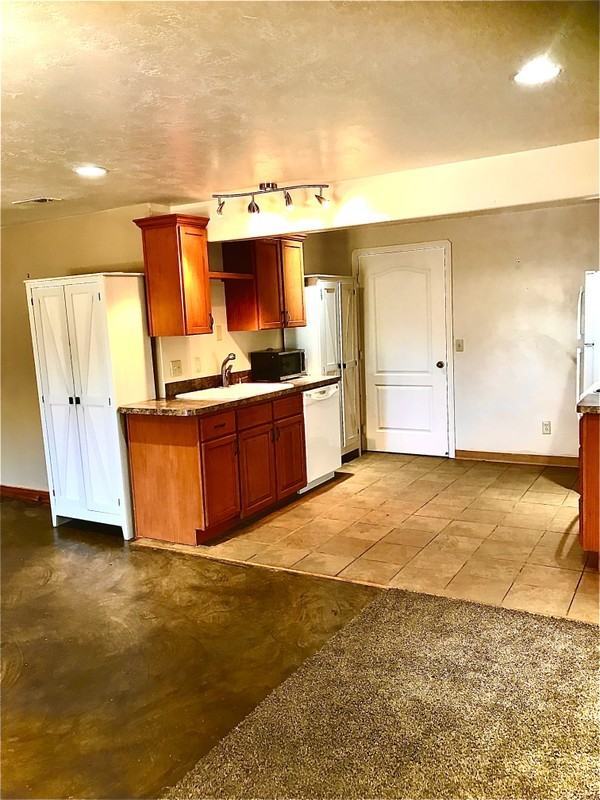 4835 Creekview Dr #2 - Photo 7 of 13