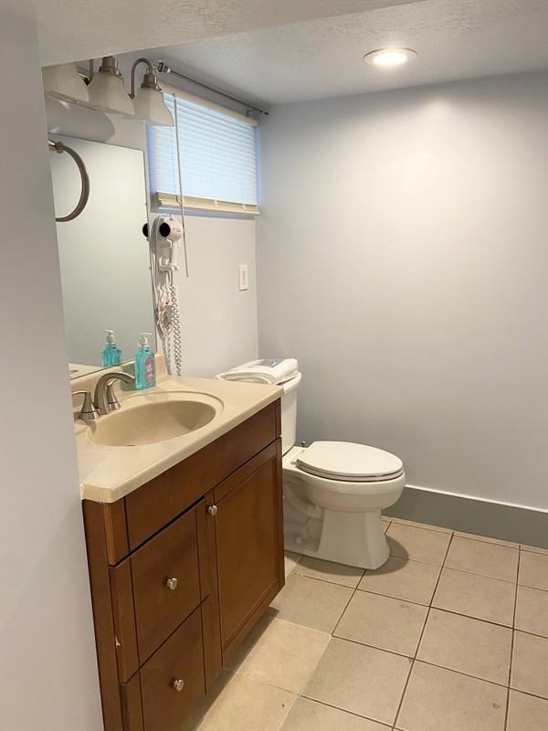 802 E St - Photo 2 of 17