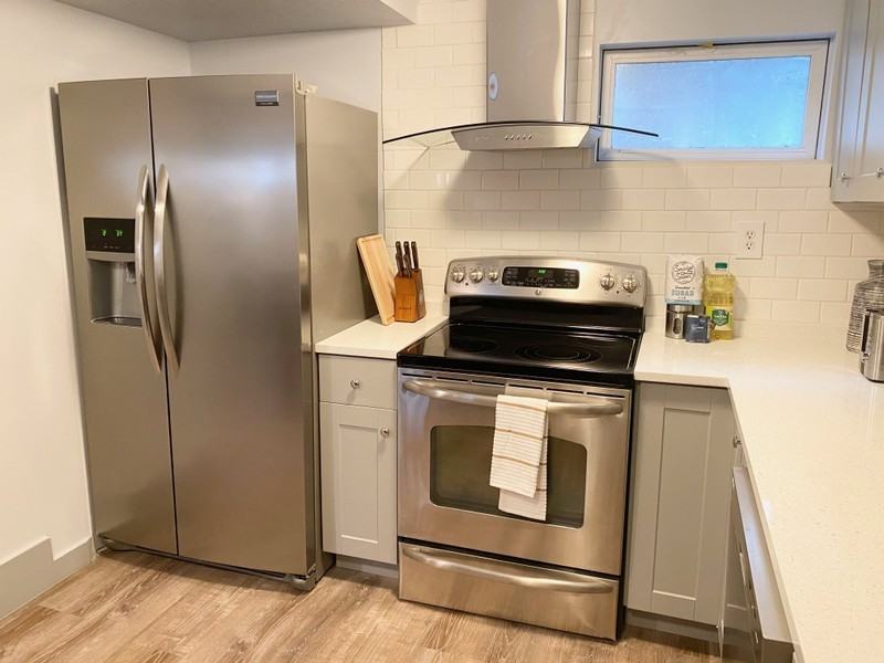 802 E St - Photo 7 of 17