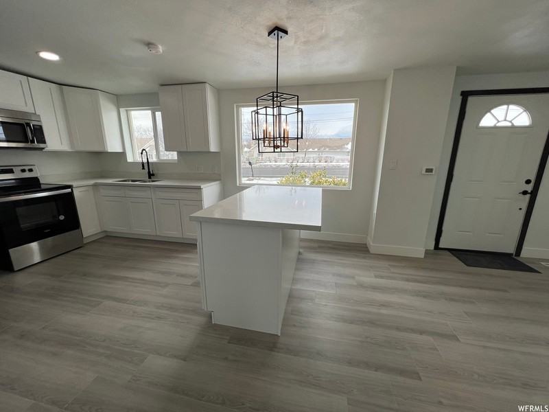 3560 Sw - Photo 4 of 18