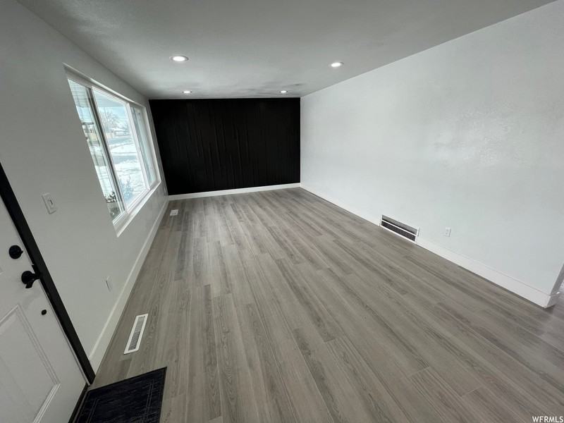 3560 Sw - Photo 7 of 18