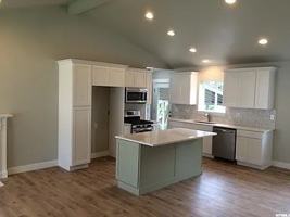 featured image of 1795 E Gunderson Ln