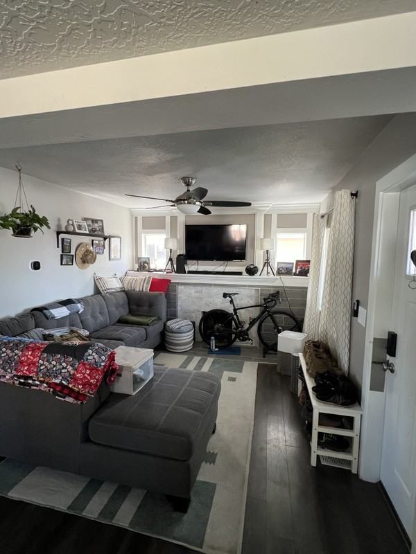 37 E Kelsey Ave - Photo 2 of 8