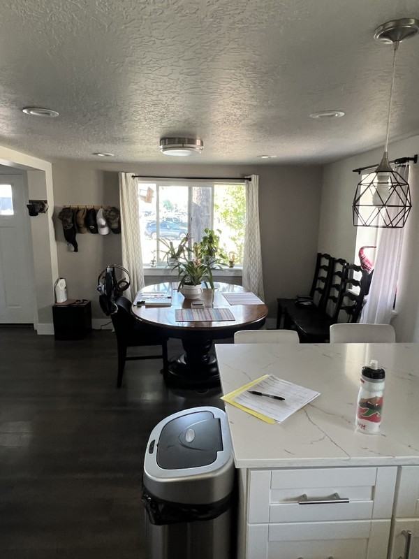 37 E Kelsey Ave - Photo 7 of 8
