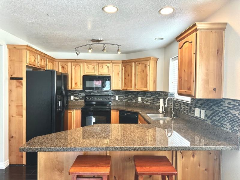 90 E Resaca Dr - Photo 4 of 28