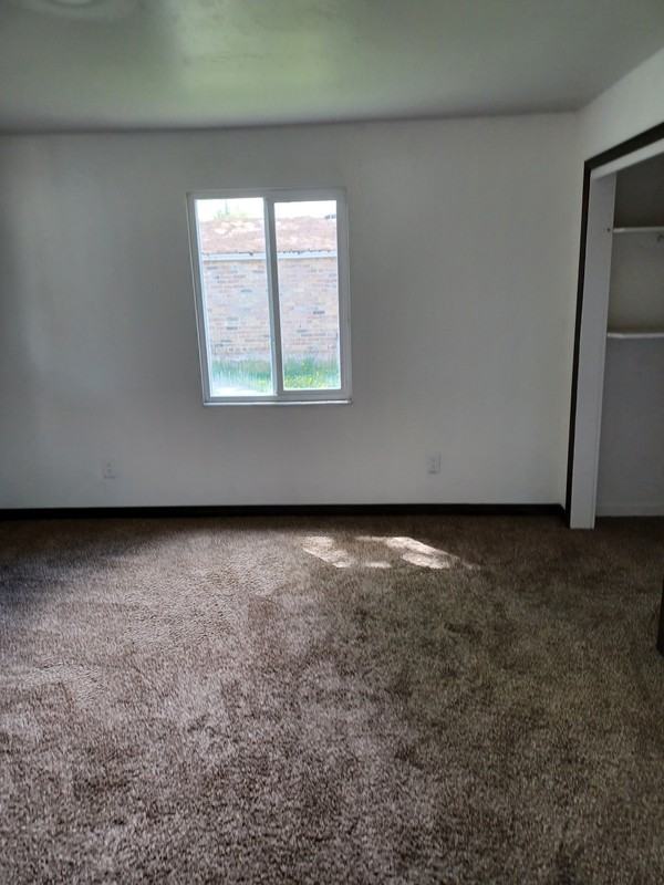 1124 S Navajo St - Photo 6 of 12
