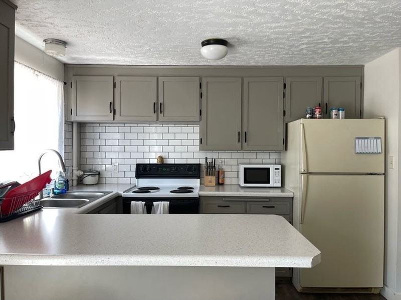 4035 Brinker Ave - Photo 4 of 7