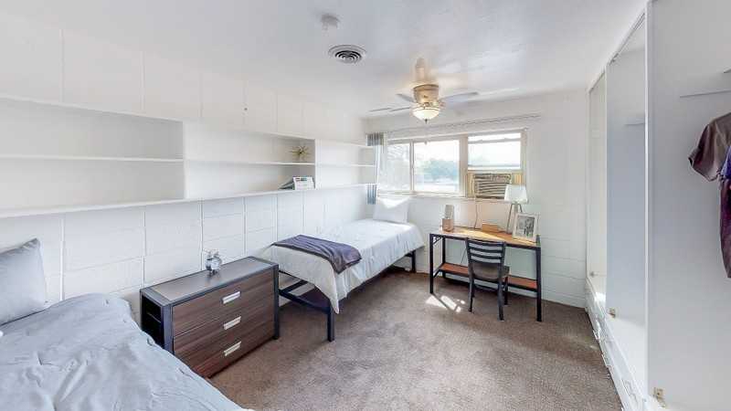 1305 N Canyon Rd #1 - Photo 3 of 12