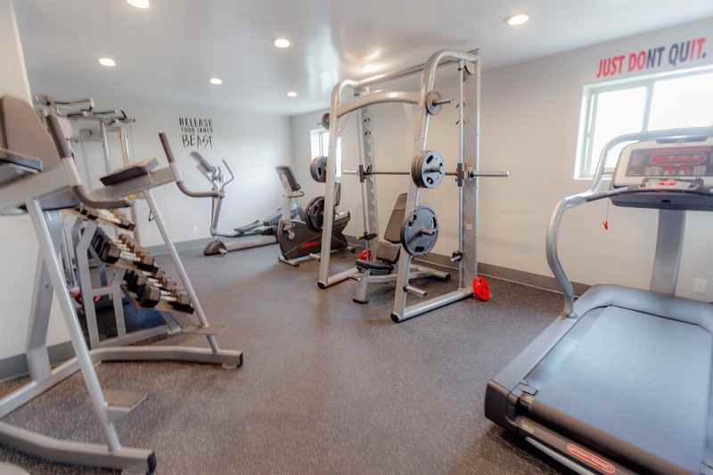 1305 N Canyon Rd #1 - Photo 2 of 12