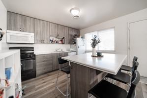 featured image of 580 Ne #1