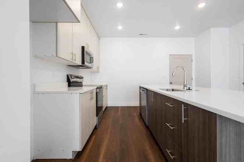 313 E Ave - Photo 3 of 11