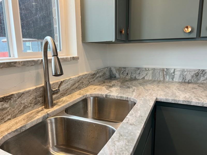 1405 E Parkway Ave #1 - Photo 4 of 15