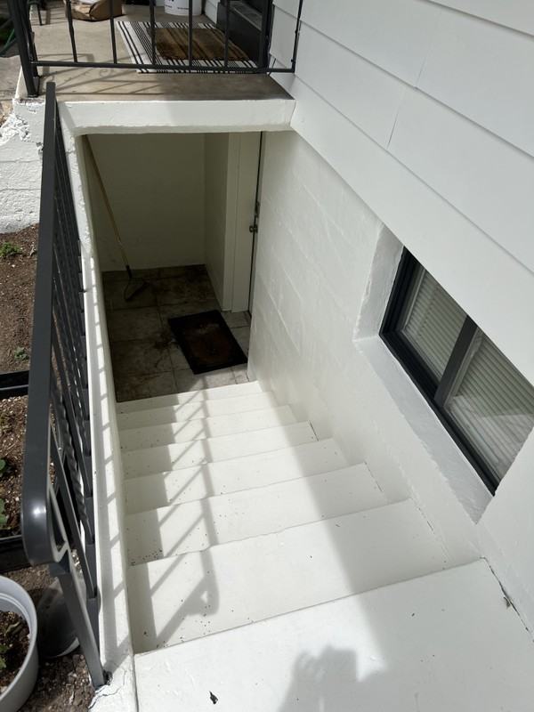 635 E St #1 - Photo 3 of 15