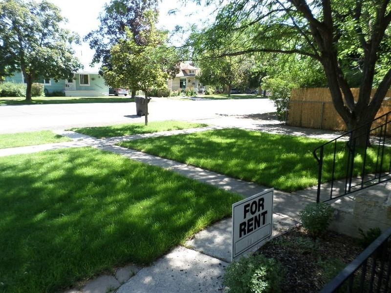635 E St #1 - Photo 6 of 15