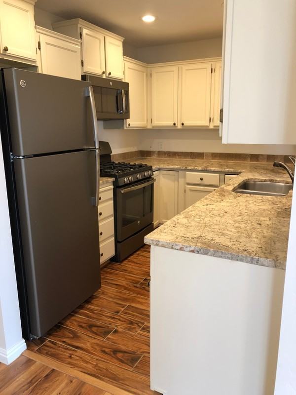 818 E Gatewood Dr - Photo 5 of 19