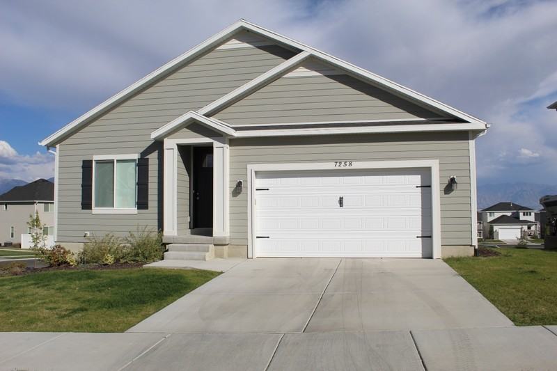 7258 N Crystal Brook Dr - Photo 2 of 19