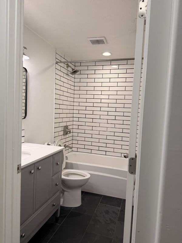 655 Sunset Dr #2 - Photo 4 of 11