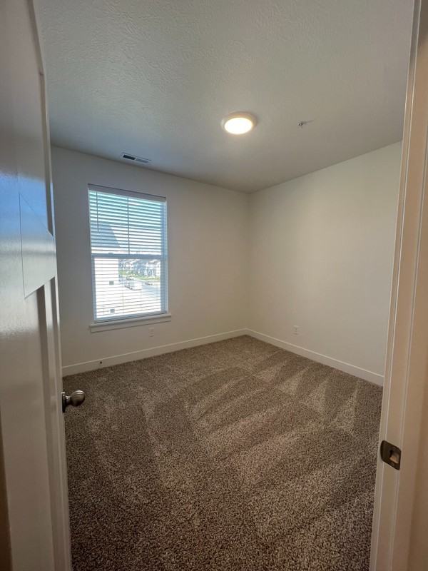 1382 Nw #304 - Photo 7 of 14