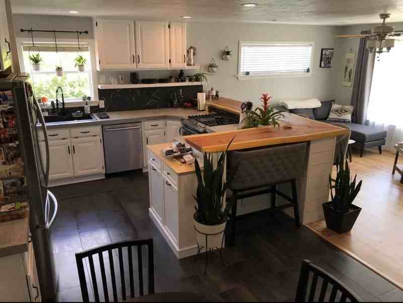 493 E Haven Ave - Photo 2 of 31