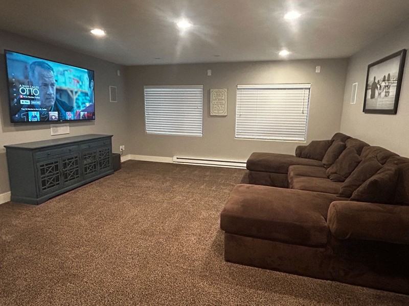 9005 N Mount Airey Dr - Photo 3 of 15