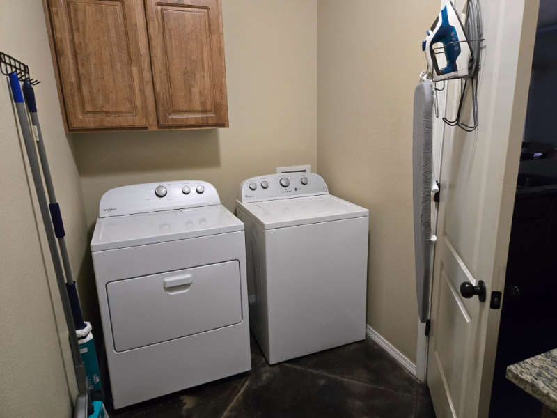 6111 Nancy Ellen St - Photo 6 of 12