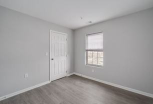 225 W 4th St #B14 - Photo 1 of 1