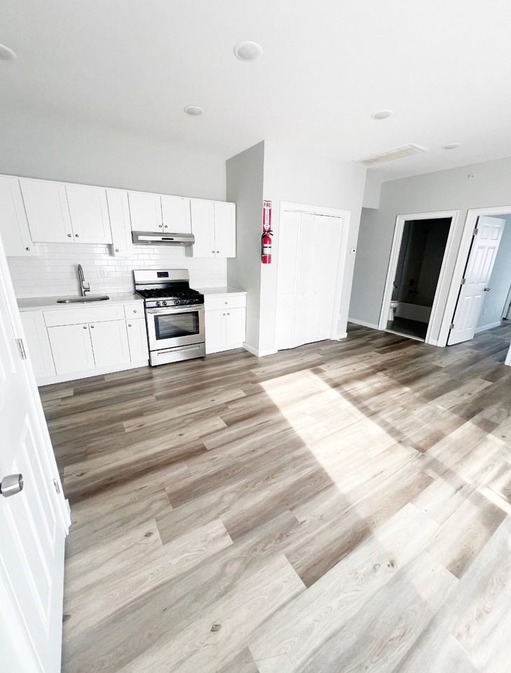 36 Auburn St #5 - Photo 2 of 9