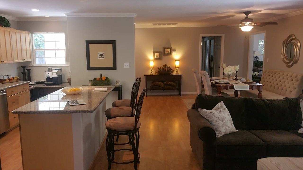 87 Panoramic Way - Photo 2 of 15
