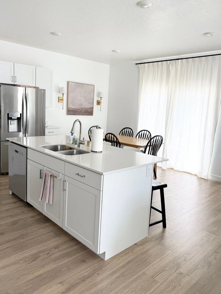3885 Wn - Photo 3 of 13