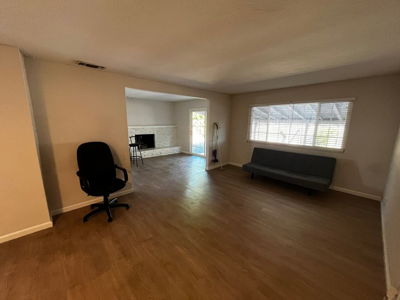 2333 Zinfandel Dr - Photo 6 of 19