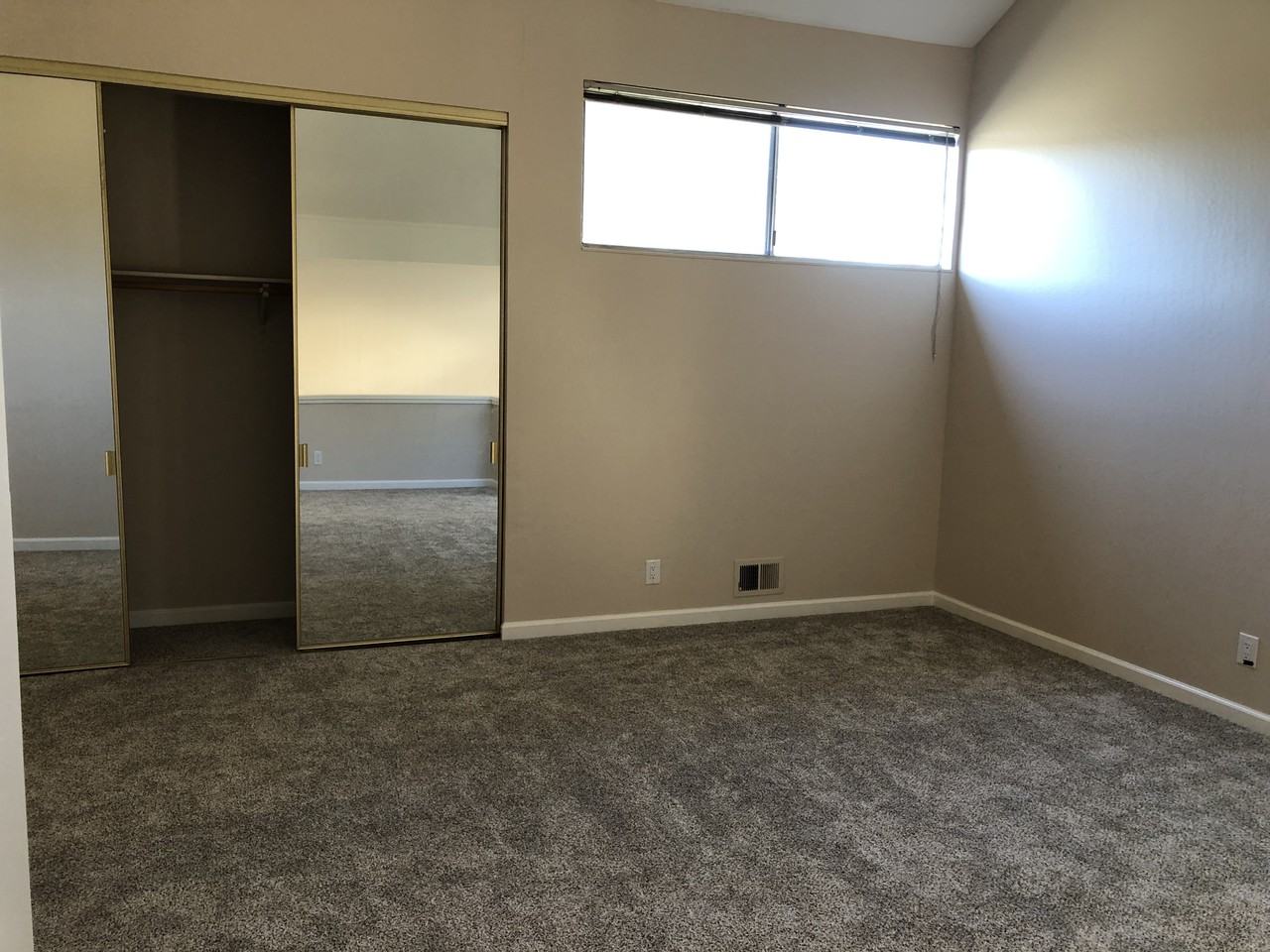 2315 Bay Meadows Cir #NA - Photo 4 of 8