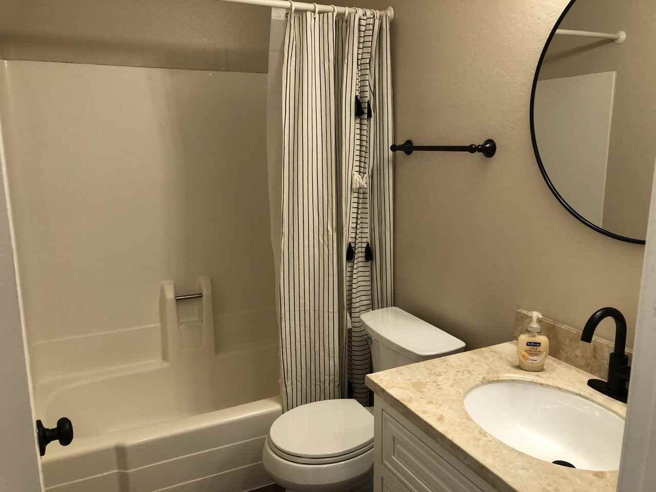 2315 Bay Meadows Cir #NA - Photo 6 of 8