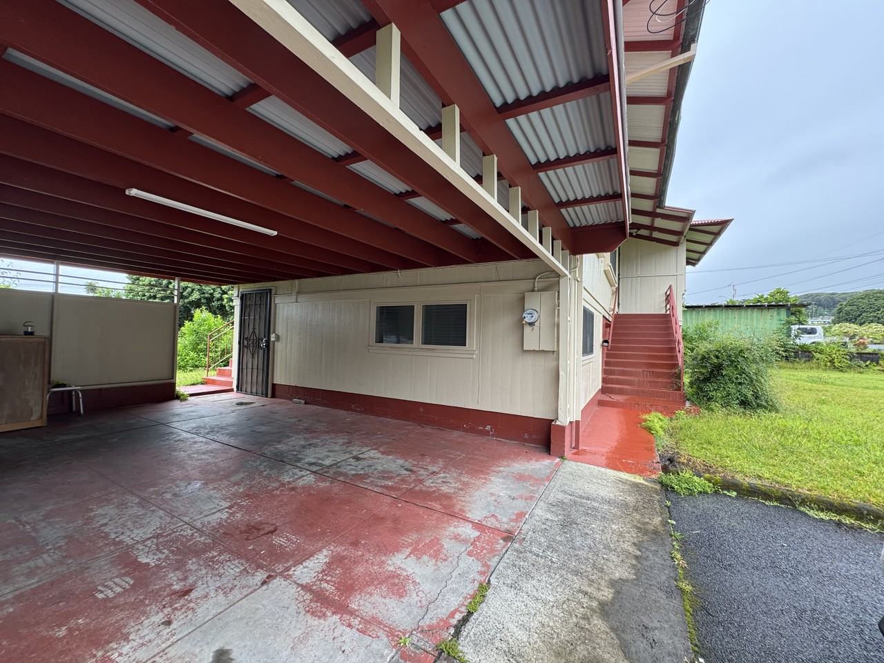 100 Laukona St #B - Photo 2 of 19
