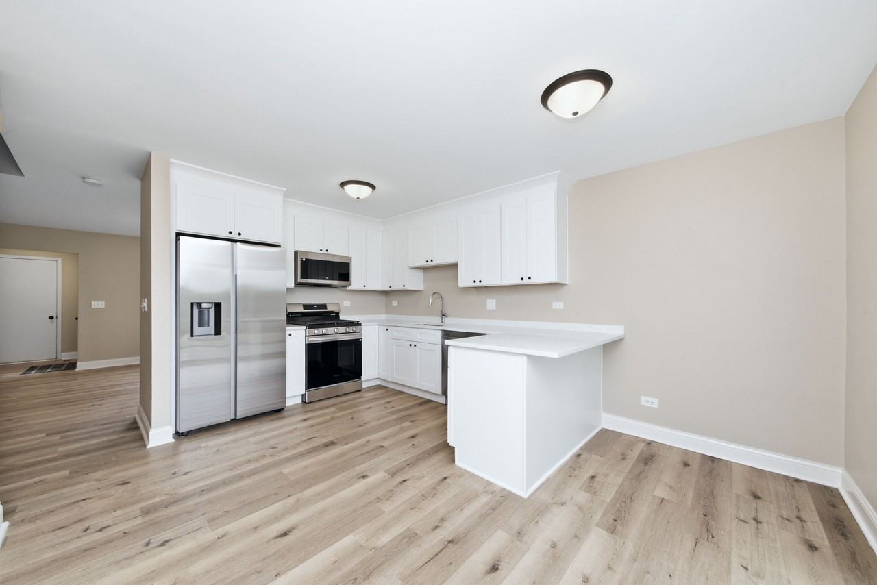 1140 Brunswick Ln #1140 - Photo 3 of 20