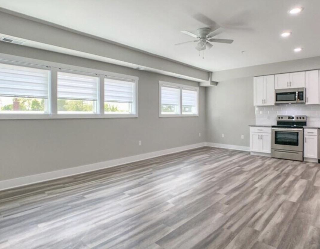 640 Lincoln Hwy #5 - Photo 3 of 10