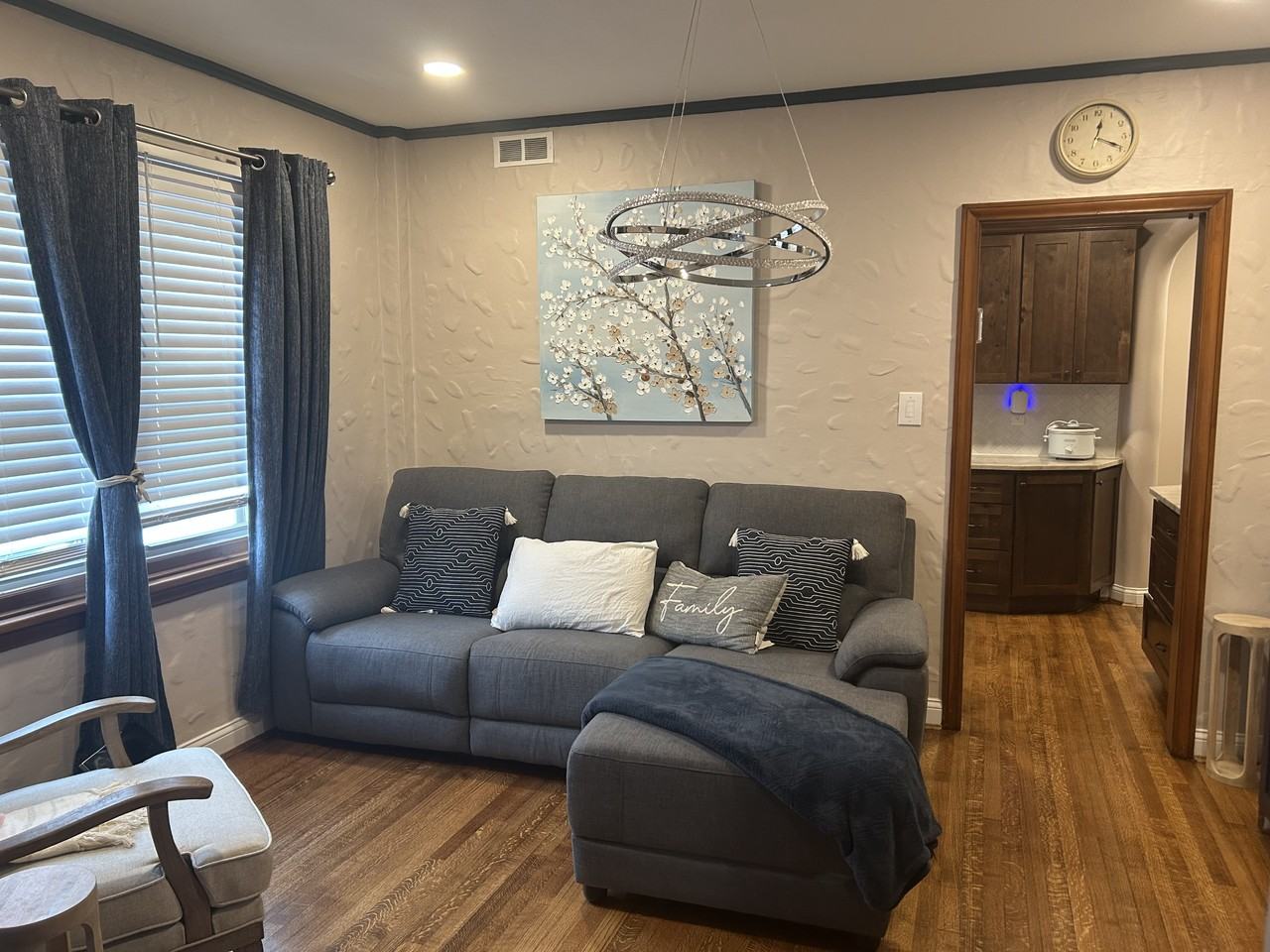 2523 Roanoke Ave #NA - Photo 4 of 20