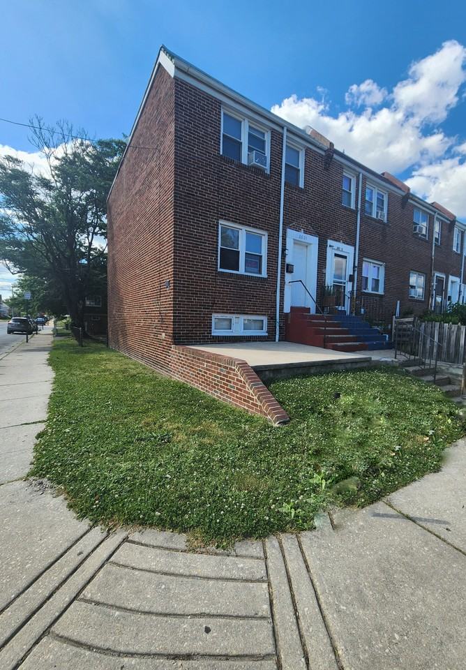 2601 N Heald St - Photo 2 of 43