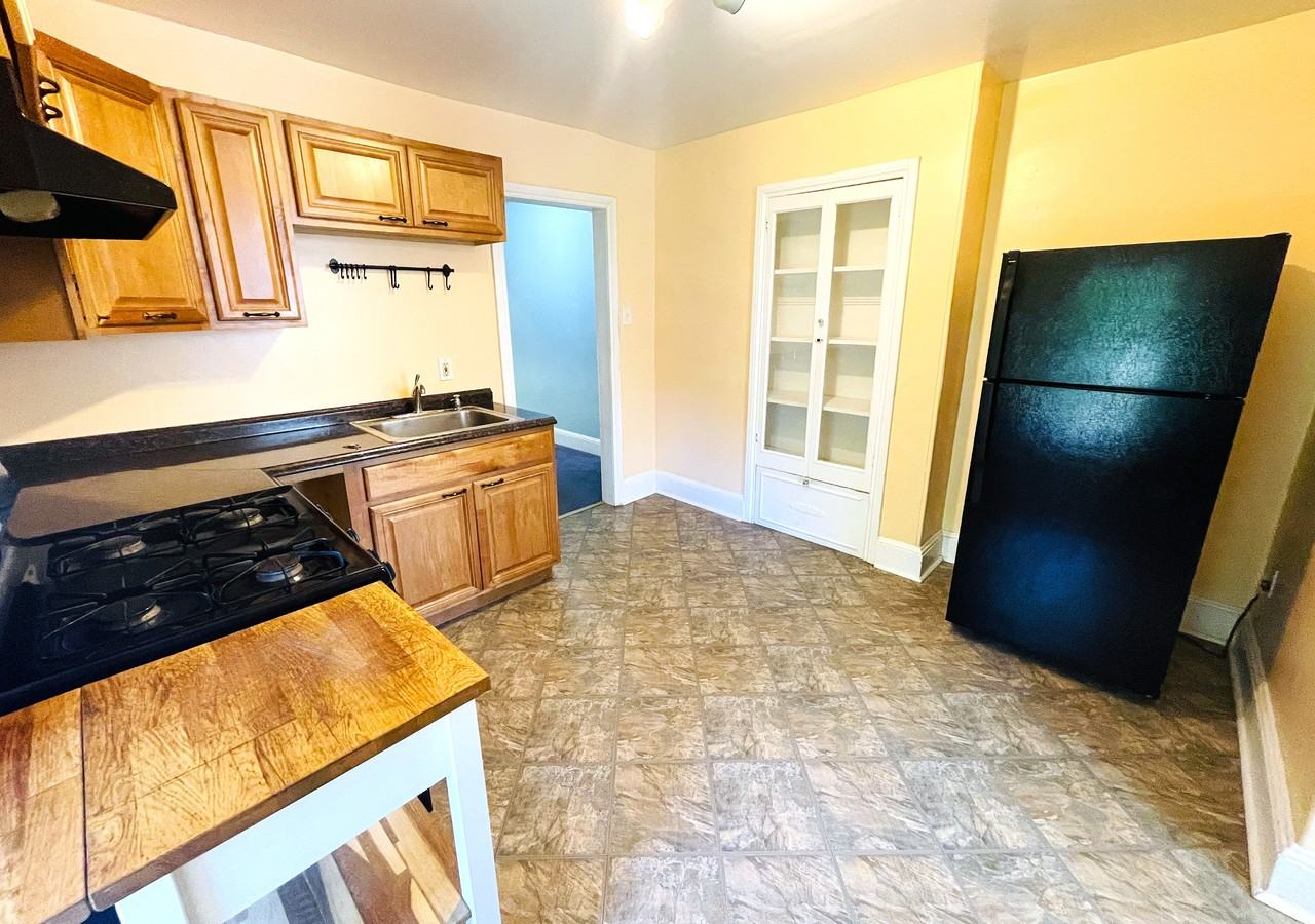 6414 Germantown Ave #3 - Photo 6 of 43