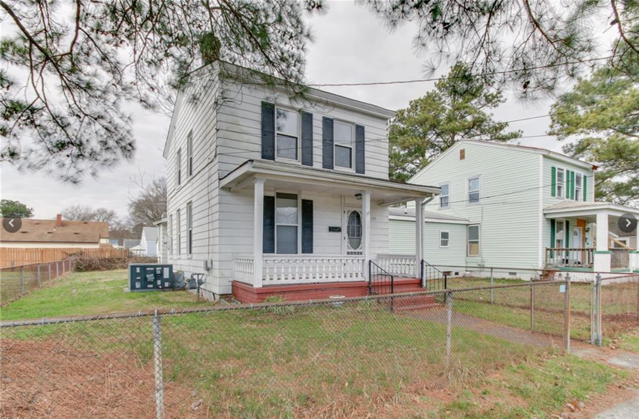 742 Potomac Ave - Photo 3 of 8