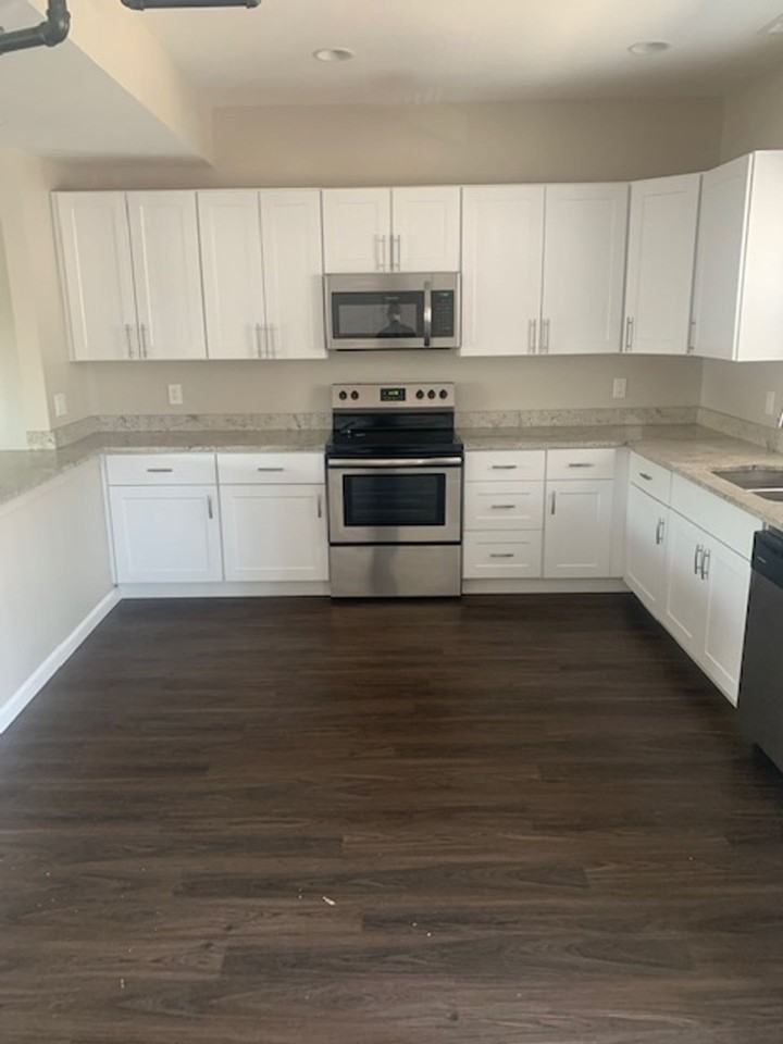 Berthold Townhomes - Photo 5 of 48
