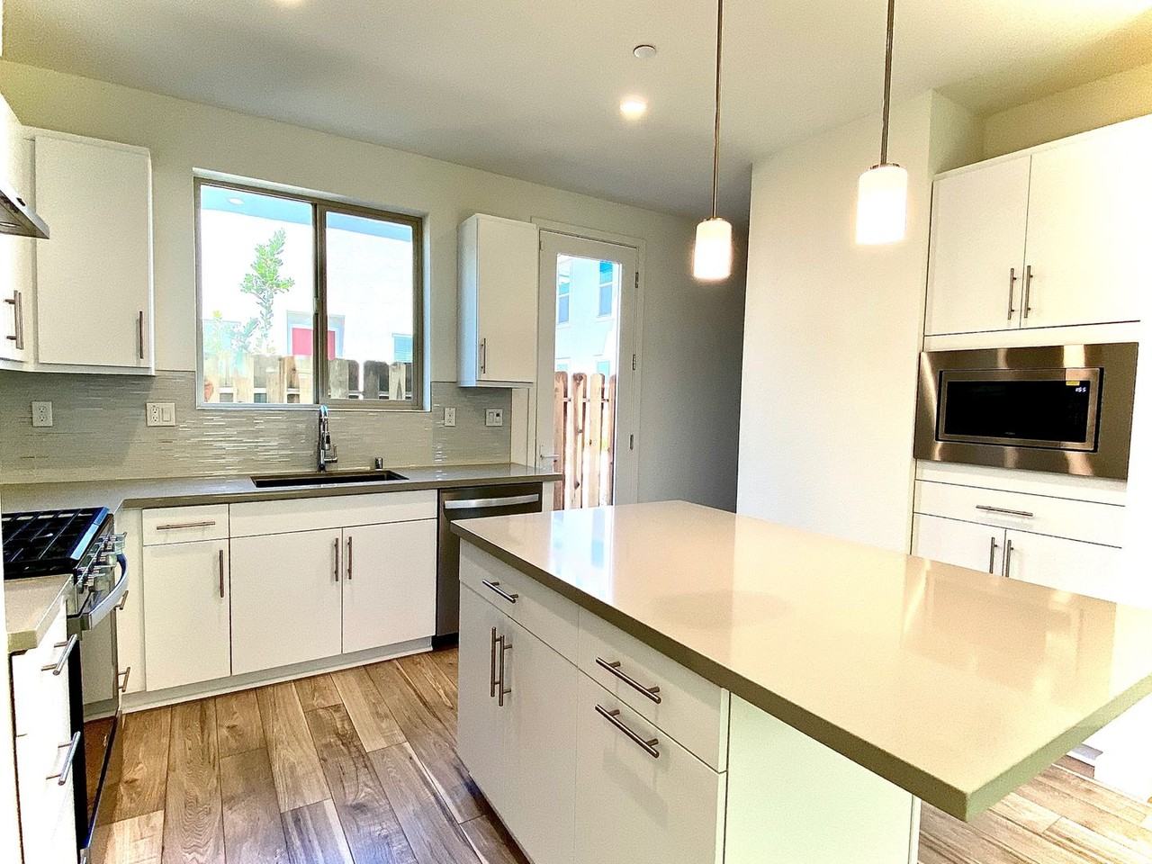 191 Log Pond Ln - Photo 4 of 43